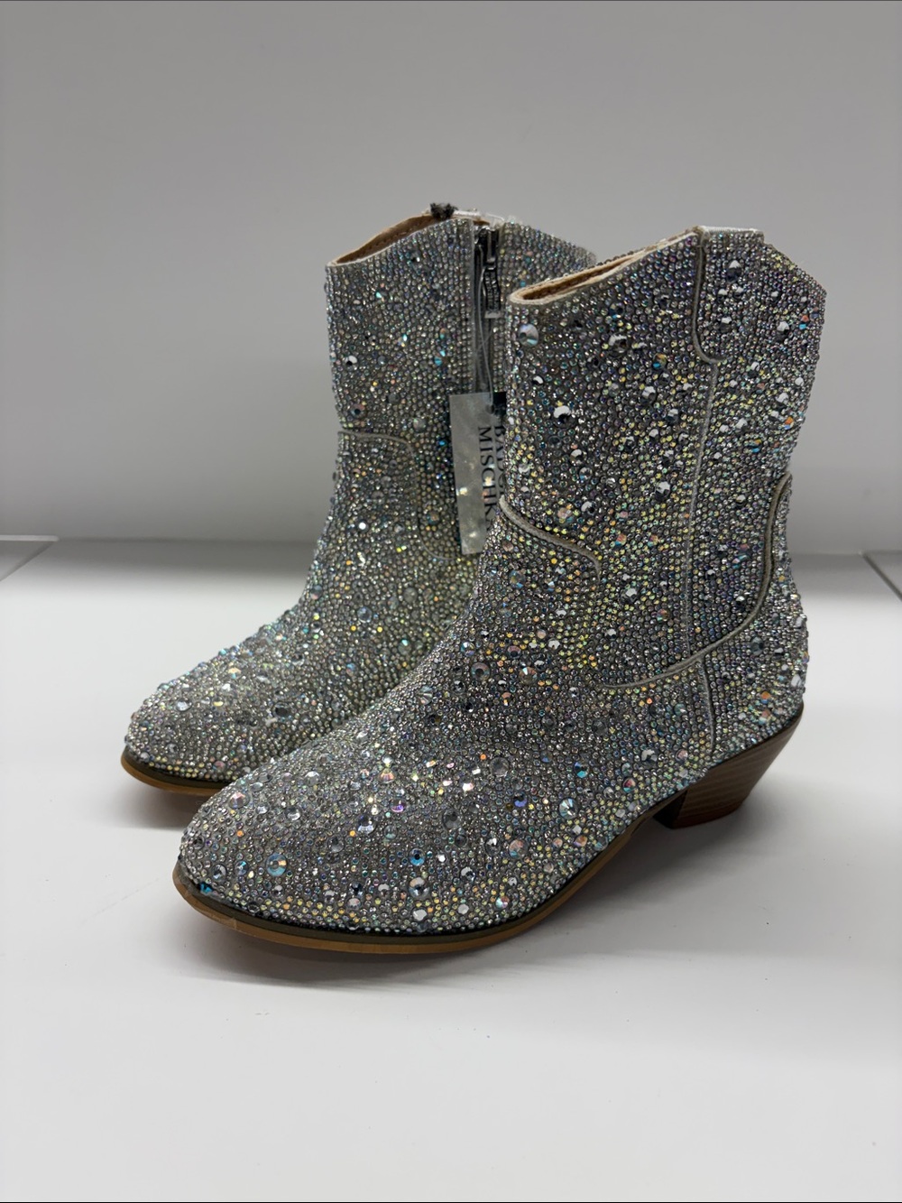 Like New Badgley Mischka Rhinestones Boots Size 1